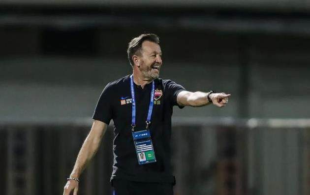 K球-深足争前四目标不变 卡洛斯：继续踢出自己的风格