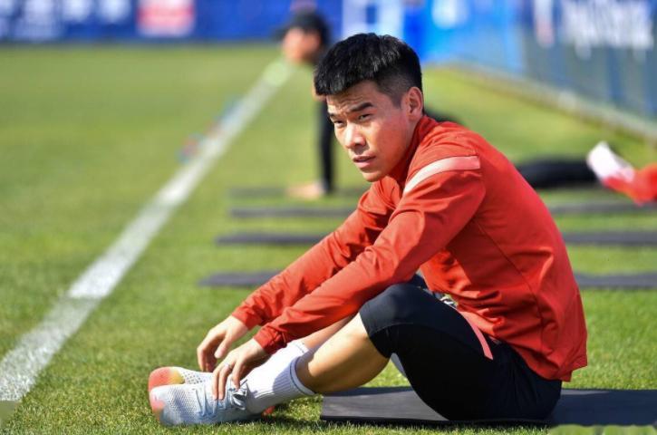 K球-他上赛季津门虎被寄予厚望，如今一分钟没踢，就被官宣离队走人